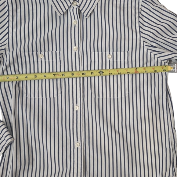 Lauren Ralph Lauren Striped Button Down Shirt Size M - Picture 9 of 9